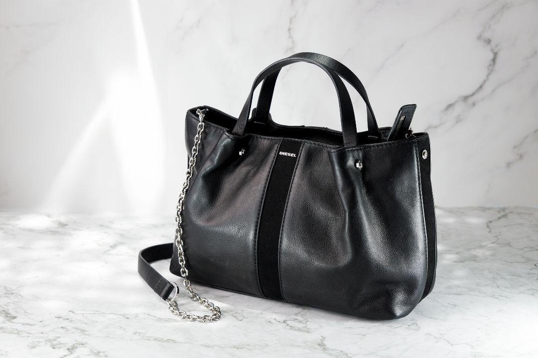 【正規品】DIESEL レザー使い　ボストンバッグ　レアモデル【高級感あり】 売り切り！⭐︎Diesel 【ディーゼル】デニム レザー ボストンバッグ