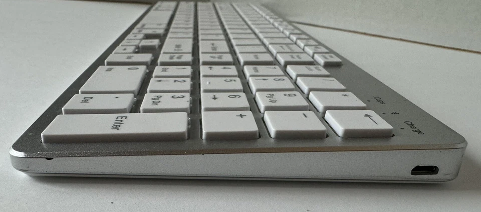 Wireless Keyboard for iOS, Android, Windows - Image 2 of 3