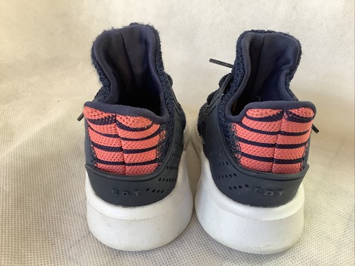 boys Adidas shoes - Picture 5 of 8