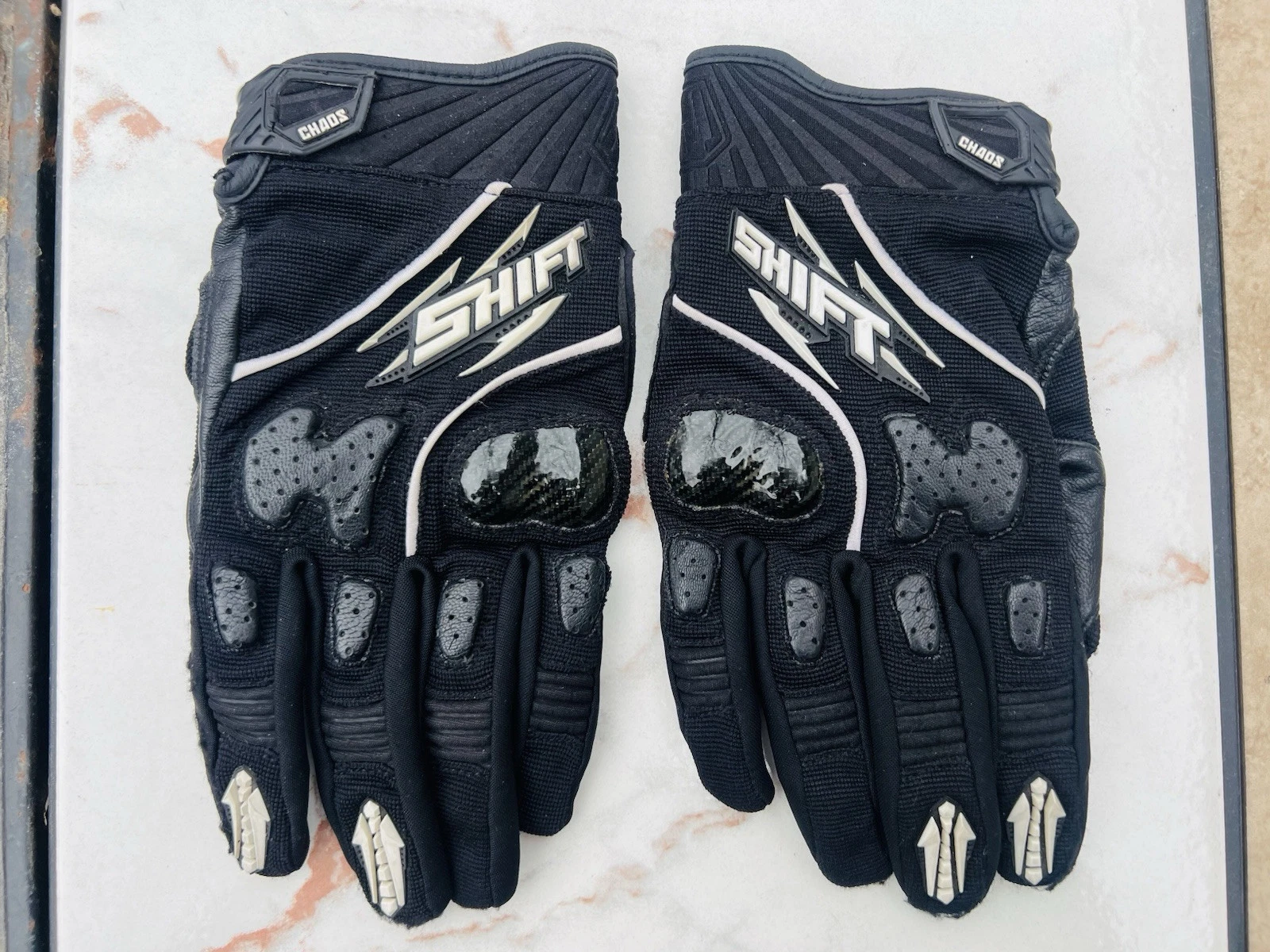 Shift Chaos Men’s Goatskin Leather Armored Gloves/Black/Size Medium