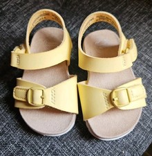 Wonder Nation Infant Girl Yellow Sandals Sz 2 USED