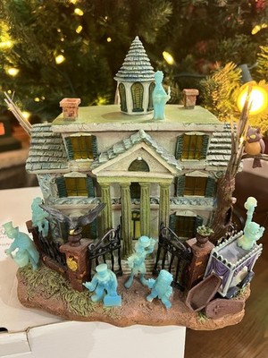 Disney Village Haunted Mansion Light-Up Fiber Optic House Hitchhiking Ghost &box