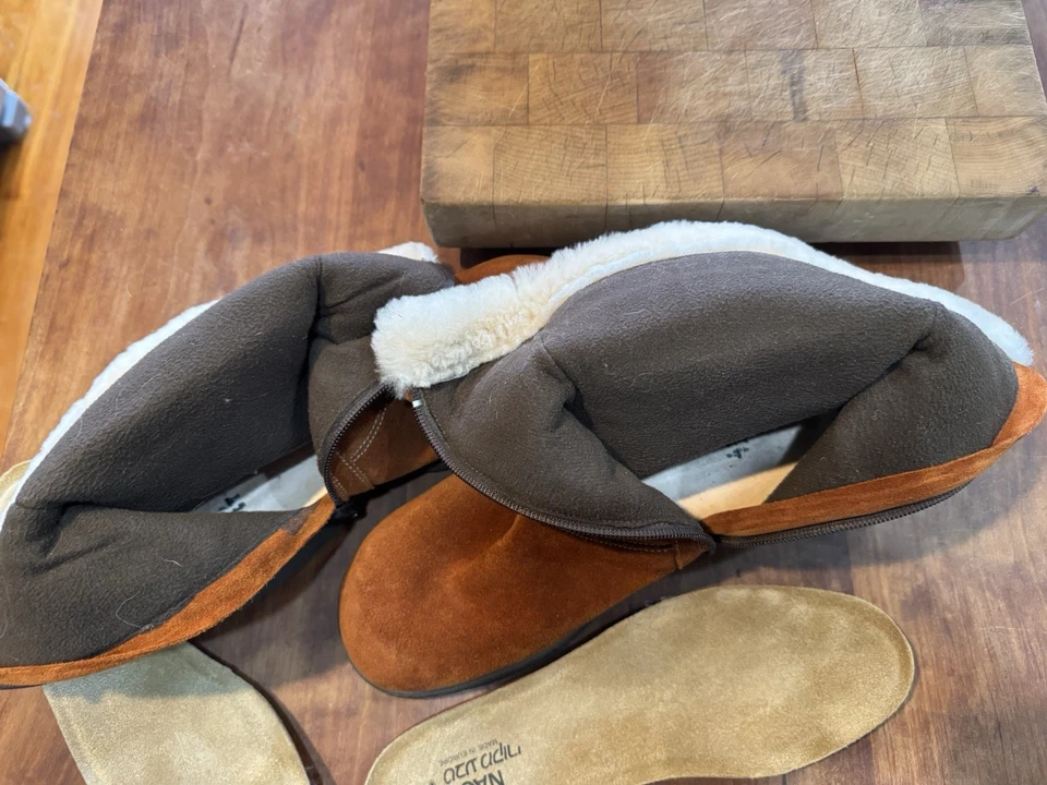 Naot Winter Boots Women’s Size 41 - Image 4 of 4