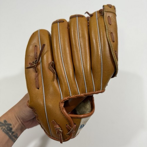 Seattle Mariners 10th Anniversary Baseball Glove 1986 Youth Rainier Bank 2606 - Picture 5 of 7