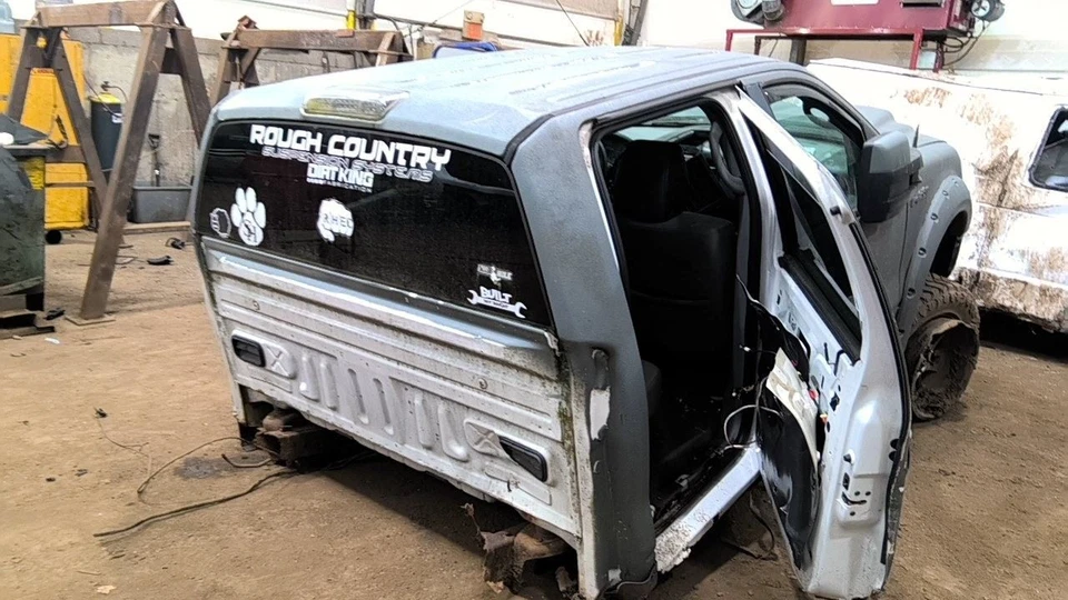 Radiator Standard Duty Cooling 1" Core Fits 04-08 FORD F150 PICKUP 6858945 Foto 3 de 4