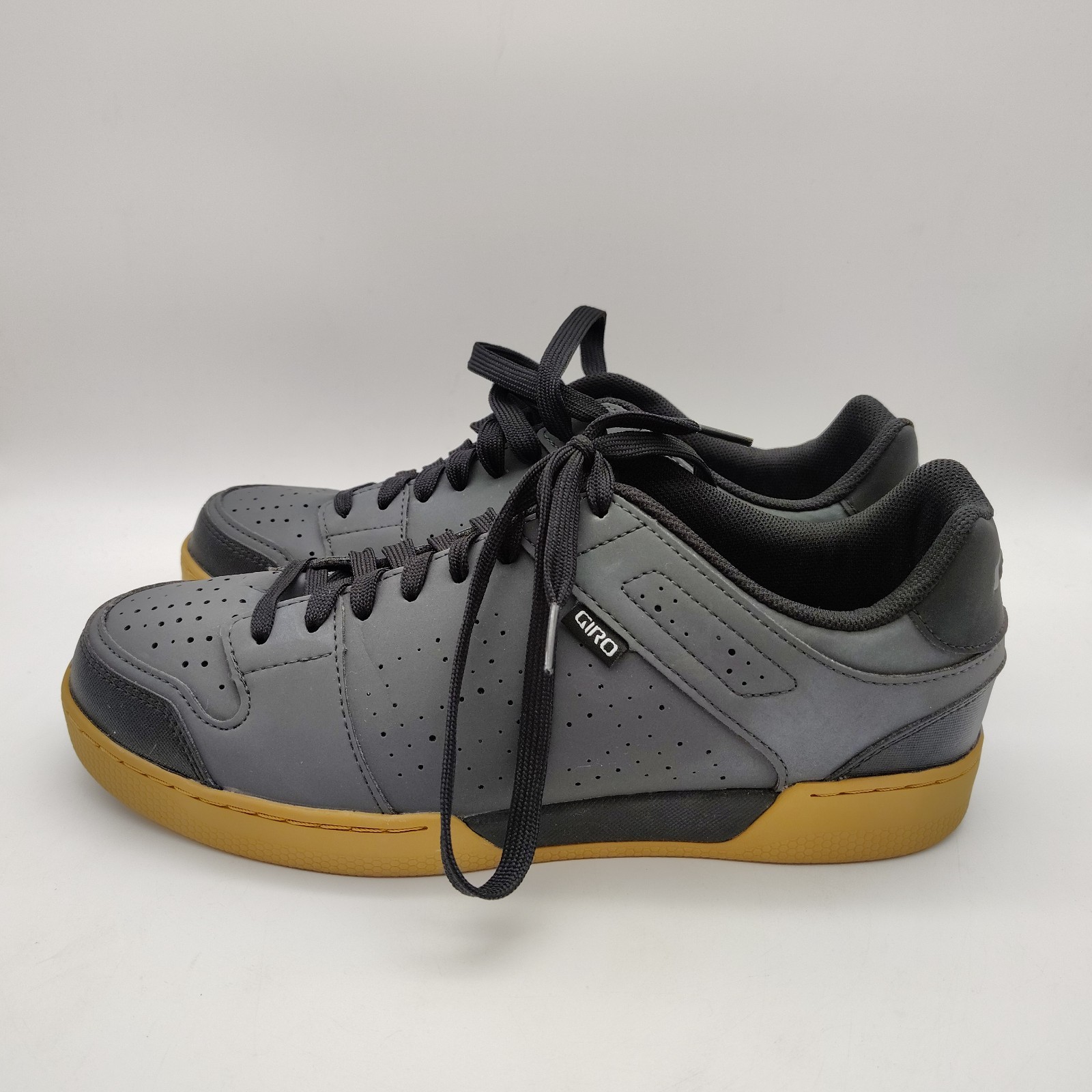 Giro Jacket II Mountain Bike Shoes Mens 11 Gray Cycling Flat Pedal MTB Boltless