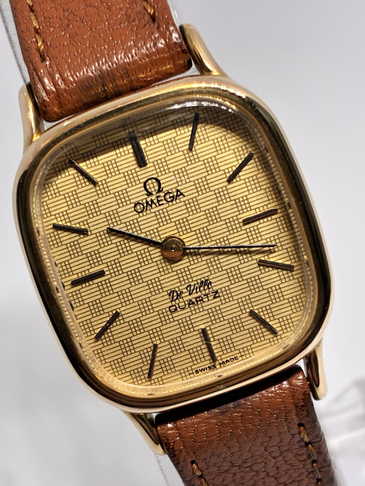 Omega De Ville Cal.1350 QZ 22mm GP Case Push Crown Vintage