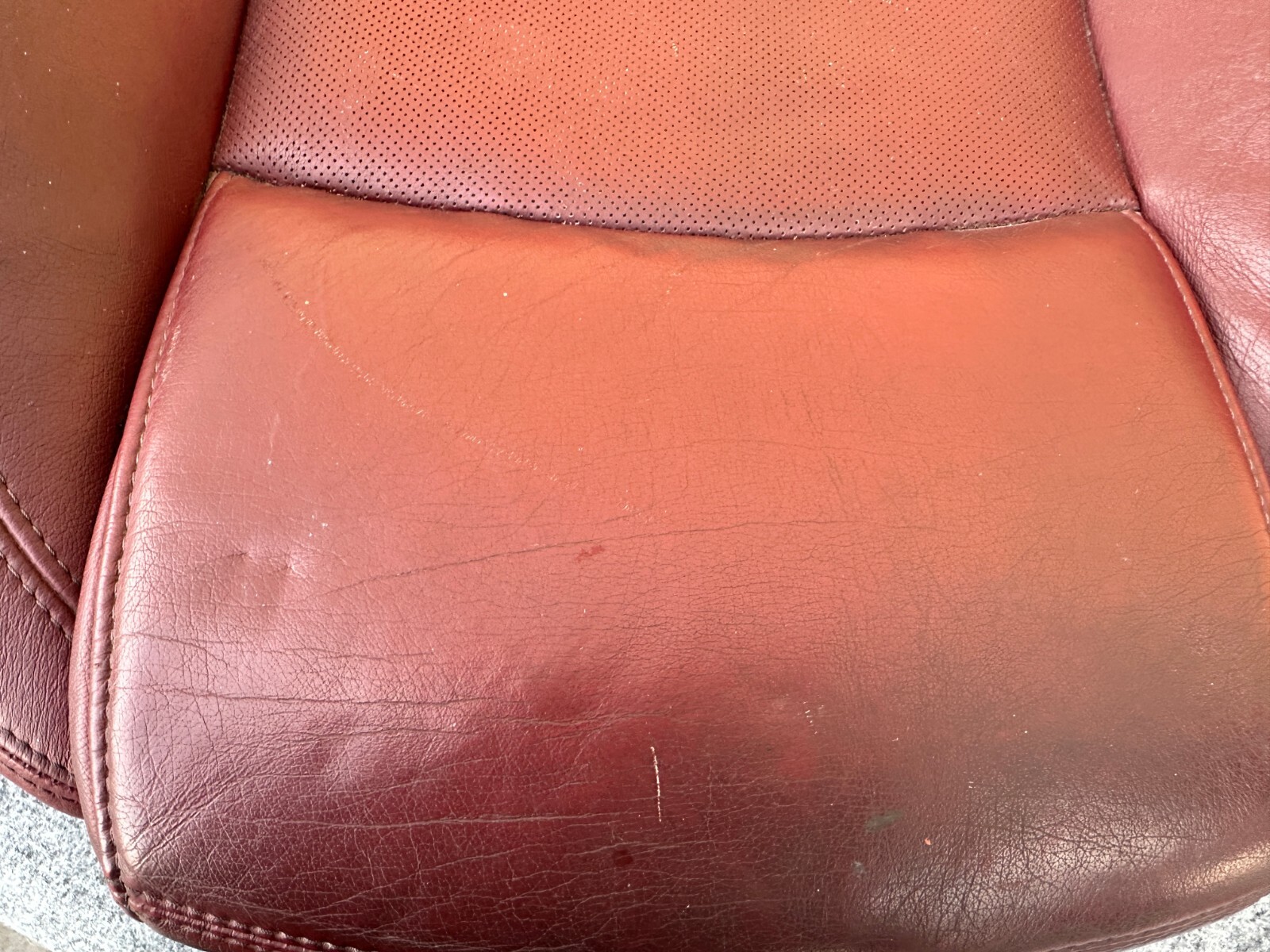 LEFT FRONT SEAT BOTTOM LEATHER CUSHION OEM 08-19 MASERATI GRANTURISMO M145