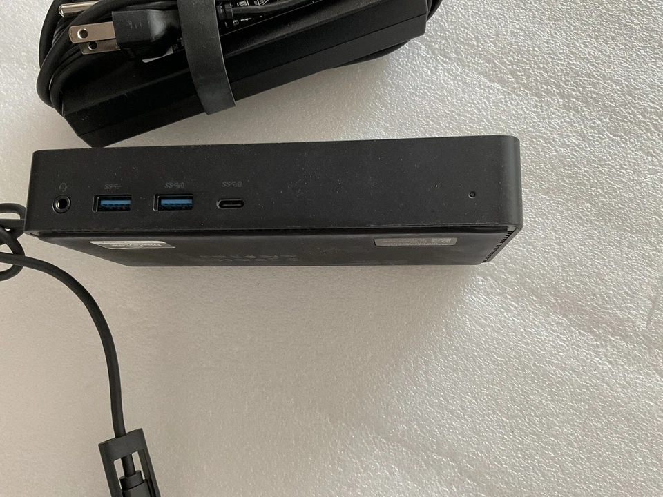 Док-станция Dell D6000 USB 3.0 USB-C 4K с адаптером Dell 130 Вт - Изображение 4 из 4