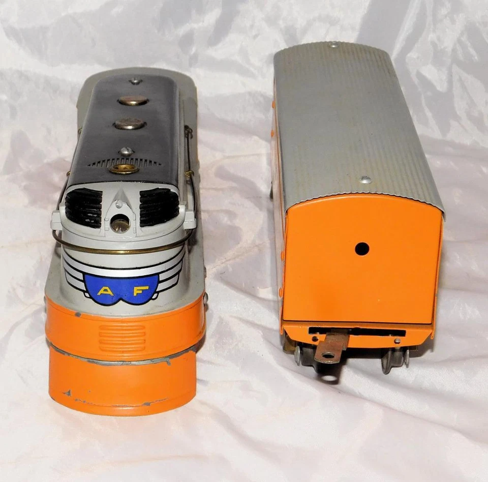 Prewar American Flyer O 1937 Hiawatha 4-4-2 Pro Repainted Shell & Tender only - Image 3 of 4