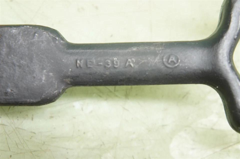 Barra en T Harley Seat Ne-39A WL CABEZA PLANA DE NUDILLO *2383 Foto 4 de 4