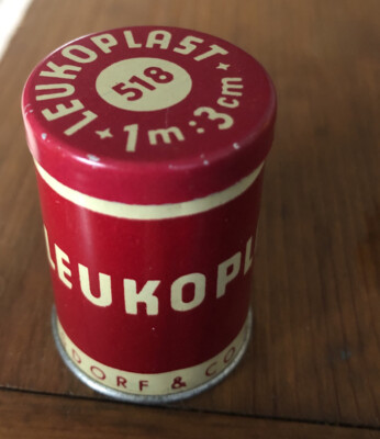 Vintage LEUKOPLAST 518 P. Beiersdorf & Co. First Aid Mini Tin