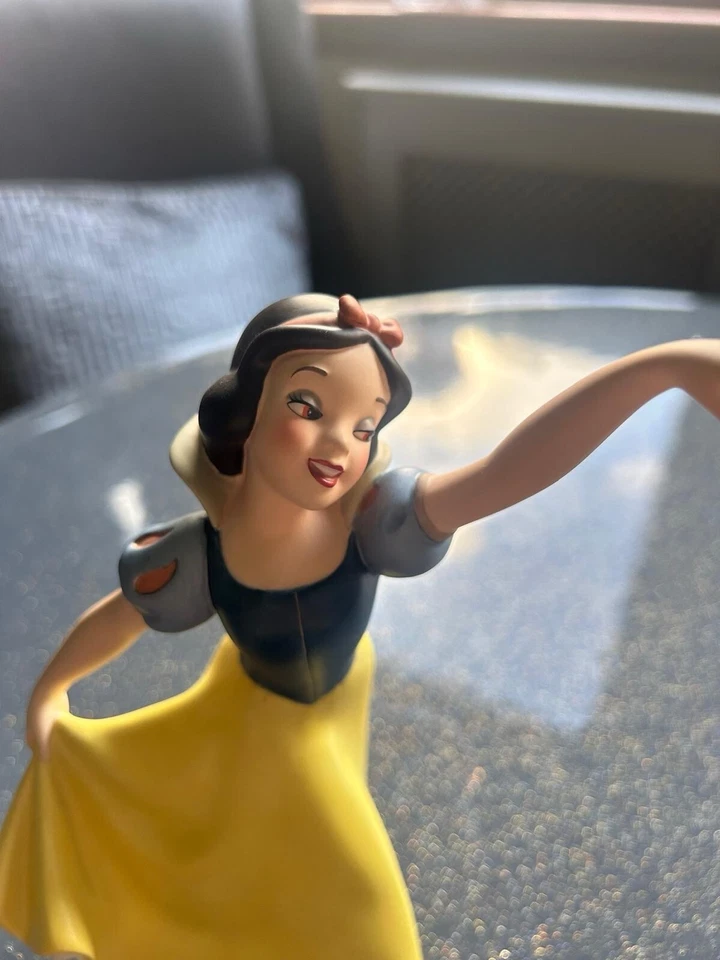Walt Disney Classic Snow White with The Seven Dwarfs Arden Sculptures - Image 4 of 4
