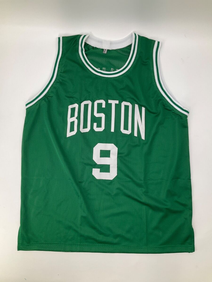 BOSTON CELTICS DERRICK WHITE AUTOGRAPHED GREEN STITCHED BOSTON CELTICS DERRICK WHITE AUTOGRAPHED GREEN STITCHED