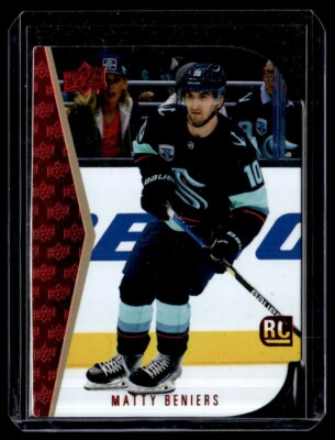 2022-23 Upper Deck Series 1 1994-95 Tribute Die Cuts Red Matty Beniers Rookie RC