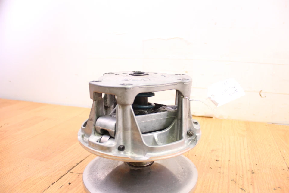 2005 POLARIS TRAIL RMK 550 Primary Drive Clutch - Image 2 of 4