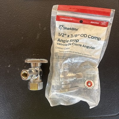 Sharkbite Angle Ball Valve Quarter Turn Brass 1/2'' X 3/8'' COMPA128Z