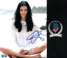 JAIMIE ALEXANDER SIGNED BAREFOOT BEAUTIFUL BRUNETTE 8X10 PHOTO BECKETT BAS COA