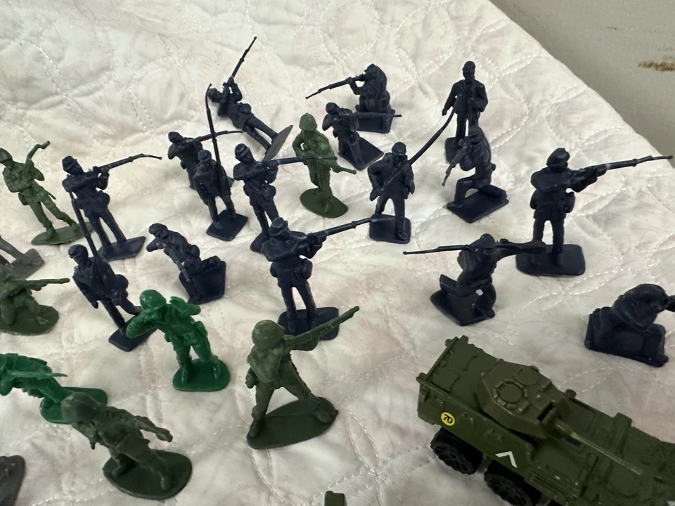 Ejército Hombres Juguete Soldado Barco Vehículos Lote Más de 100 Piezas Multicolor Foto 4 de 4