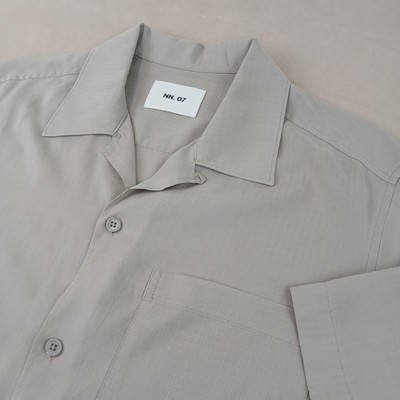 NN07 Medium Mens Shirt Hawaiian Camp Gray FLAWS 22x29