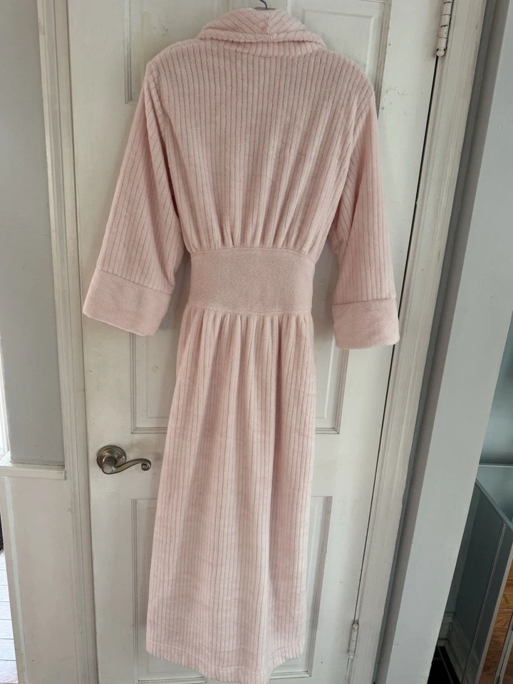 Soft Surroundings Plush Pink Bathrobe Sz Small Fleece Wrap Robe Housecoat Warm - Image 3 of 4