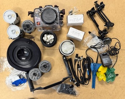 Ikelite Underwater Camera Gear Bundle - DS-160 Strobes And Brand New Ports