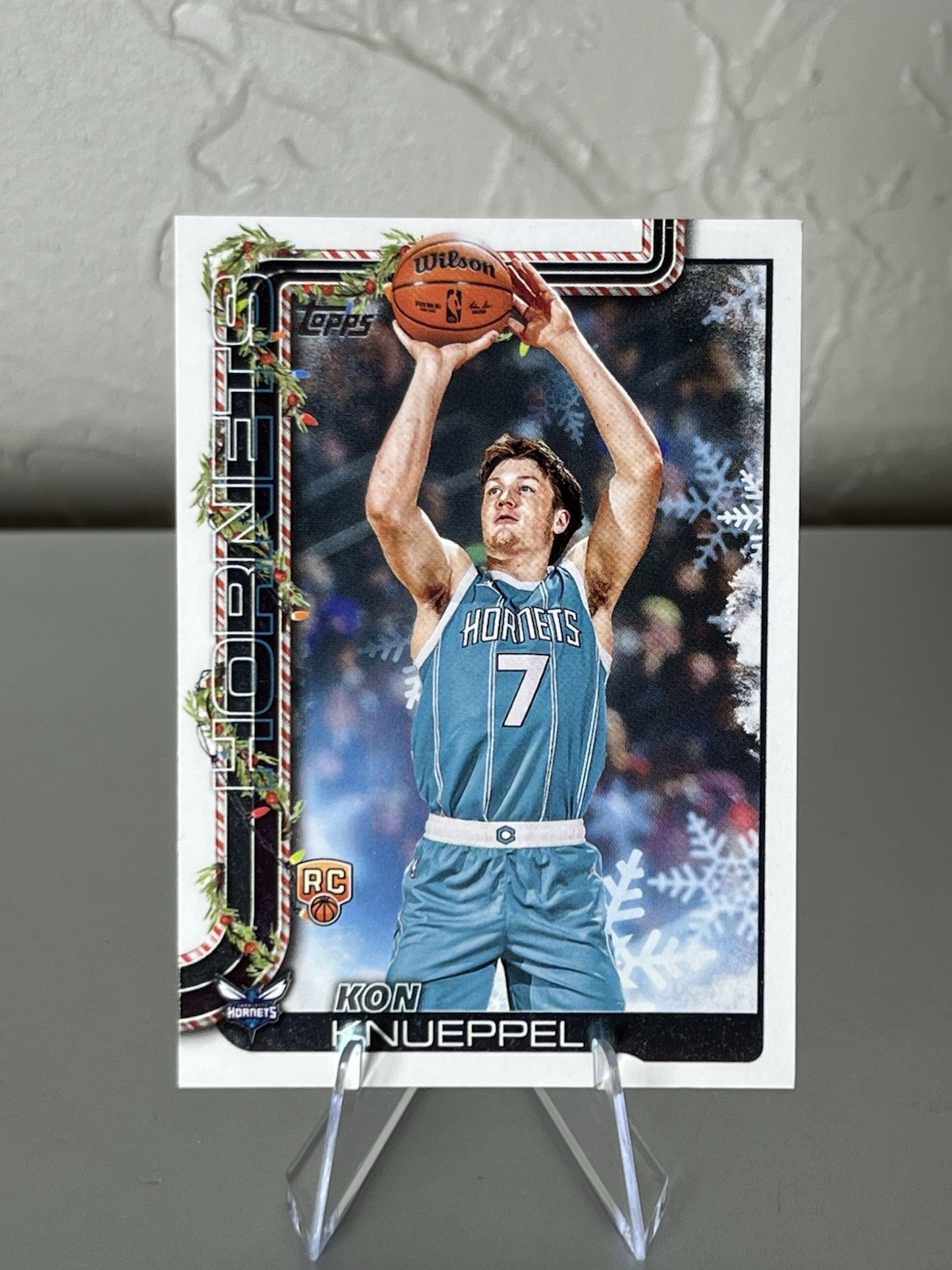 2025-26 Topps Holiday - Ssp Back Variations Kon Knueppel #SSB-KK (RC) 🎄🎅🏻
