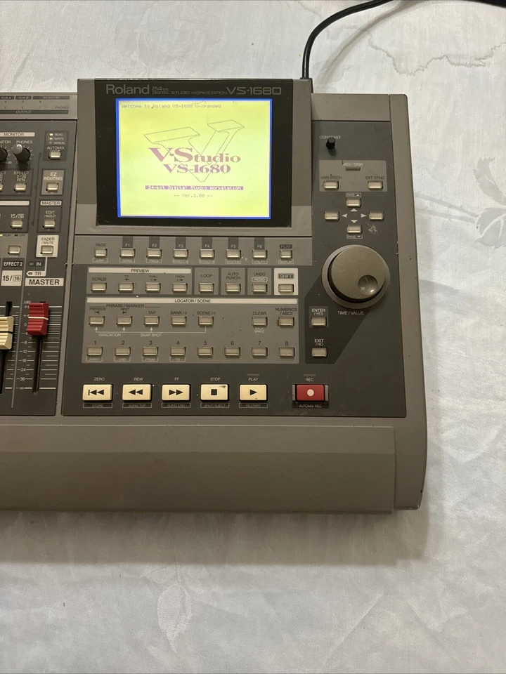 Roland VS-1680 24bit Digital Studio 16-track Audio Recording Editing - Image 4 of 4