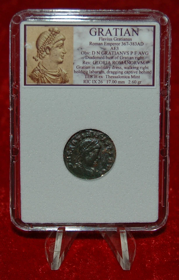 Moneda Imperio Romano Antiguo Emperador GRACIANO en Vestido Militar Arrastrando Cautivo Foto 2 de 4