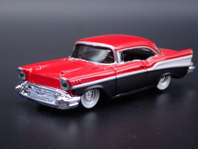 1957 57 CHEVY CHEVROLET BEL AIR 1:64 SCALE COLLECTIBLE DIORAMA