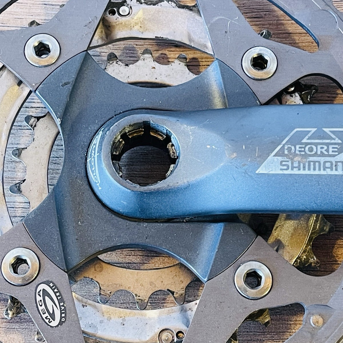 Shimano Deore LX FC-M571 175 Triple Crankset Hollowtech 22