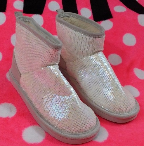 Victoria's Secret PINK Mukluk Boots 