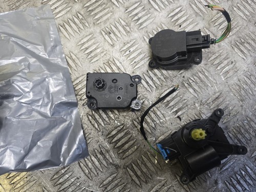 FORD FOCUS MK3 HEATER CONTROL FLAP MOTOR ACTUATOR X3 AV6N19E616 AV6N 19E616 - Picture 8 of 9