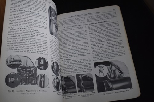1961 *ORIGINAL/NEAR MINT* Ford Passenger Car Shop Manual - Picture 4 of 10