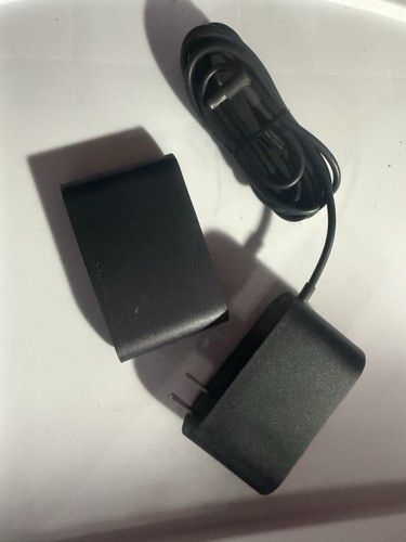 NEW HTC (Set Of Two)Vive Base Station Lighthouse SteamVR Model 2PR8100+Link Box - Picture 5 of 10