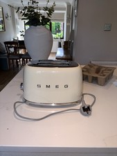Smeg 50s Retro Style 2-Slice Toaster – Cream
