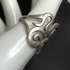 7433 Vintage Sterling 925 Swirl snake sz 7 Ring 5.3 grams
