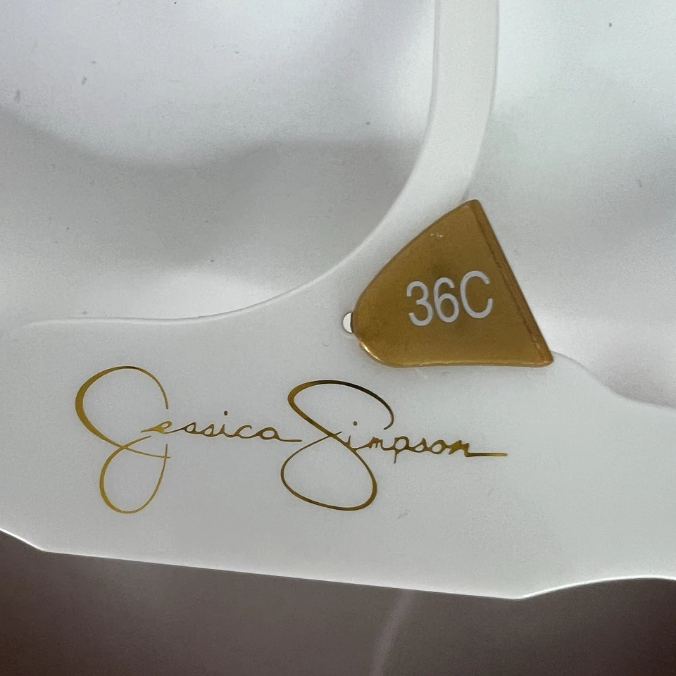 Sutiã Jessica Simpson Ultra Flirty Demi Cup Push Up Tamanho 36C Pkg/3 Várias Cores - Imagem 3 de 4