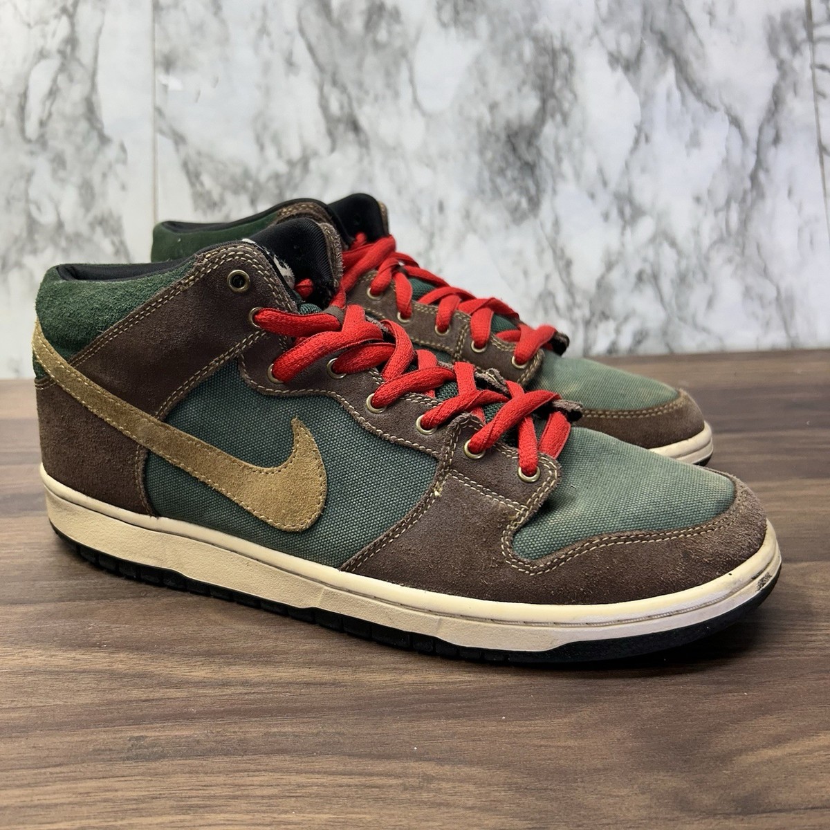 nike sb dunk mid patagonia