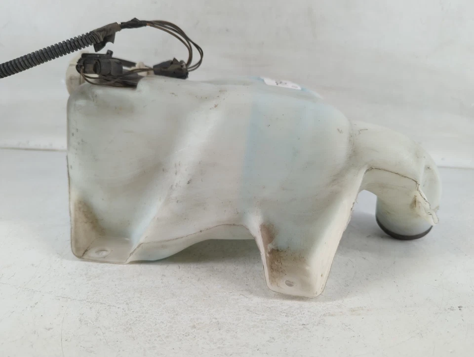 2008-2012 雪佛兰迈锐宝挡风玻璃洗衣机液体水库瓶 Oem AZ1R6 — 第 2/4 张图片