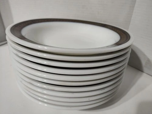 11 Pyrex Tableware by Corning Fleur De Lis Bowl 9 1/8" (2 chips)