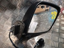 Retroviseur droit (ou coque) Nissan NV200