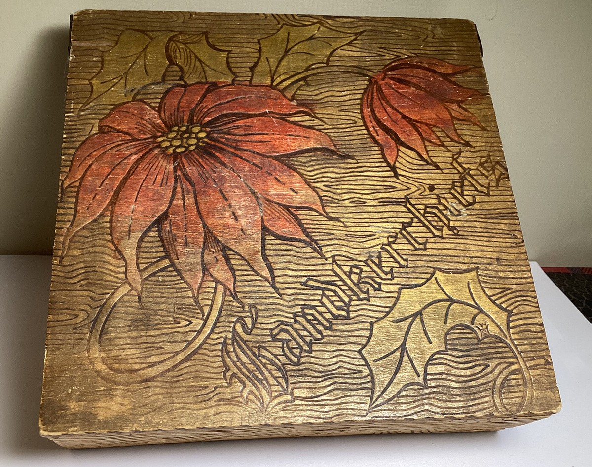 VINTAGE POINSETTIA PYROGRAPHY WOOD BURNED HANDKERCHIEF BOX FLEMISH