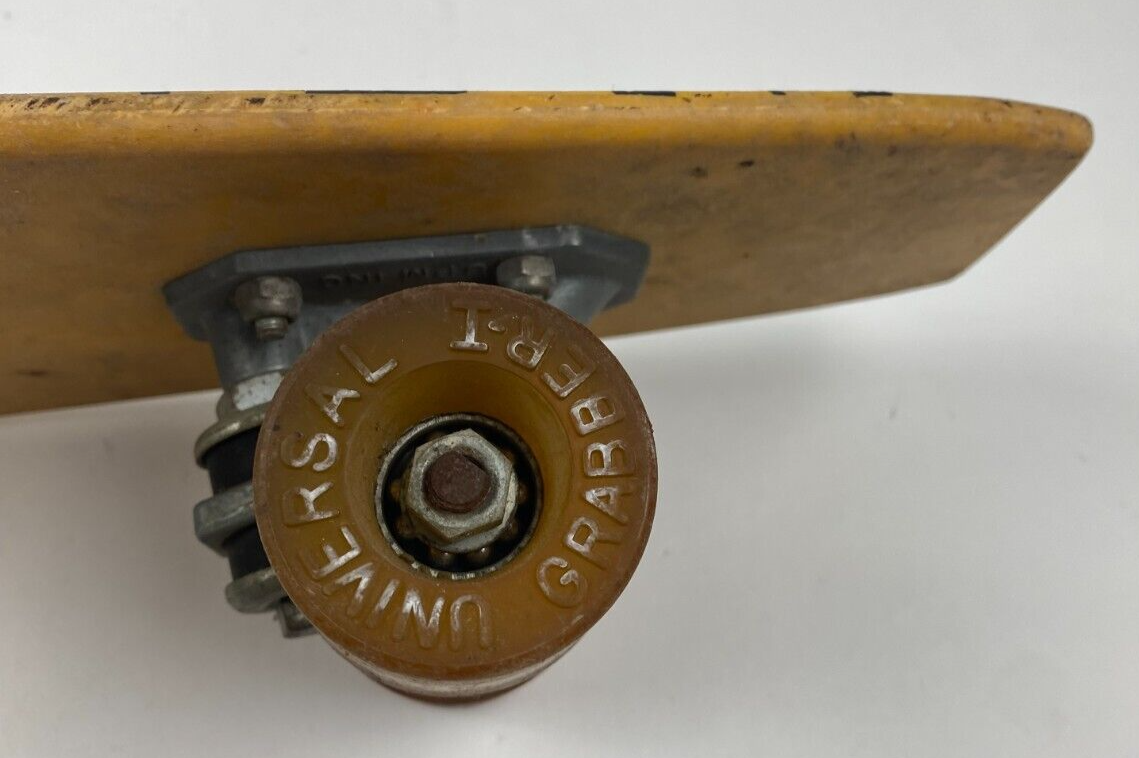Vintage 1976 Duraflex Sun Surf Skateboard UPM Blazing Performer