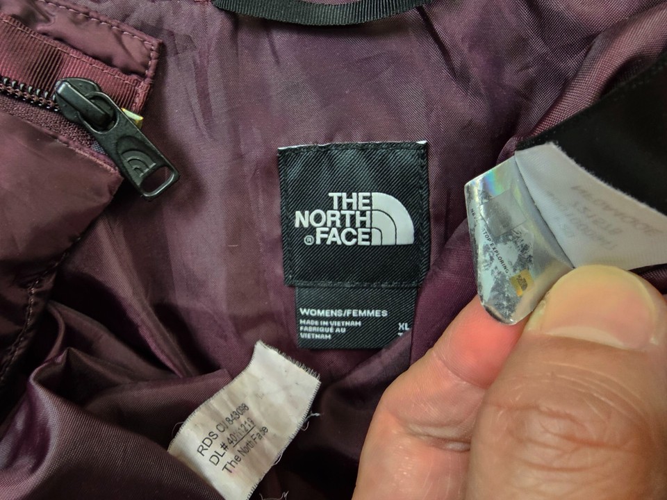 HOT Women's THE NORTH FACE 550 GOOSE DOWN HOODED QUILTED PUFFER