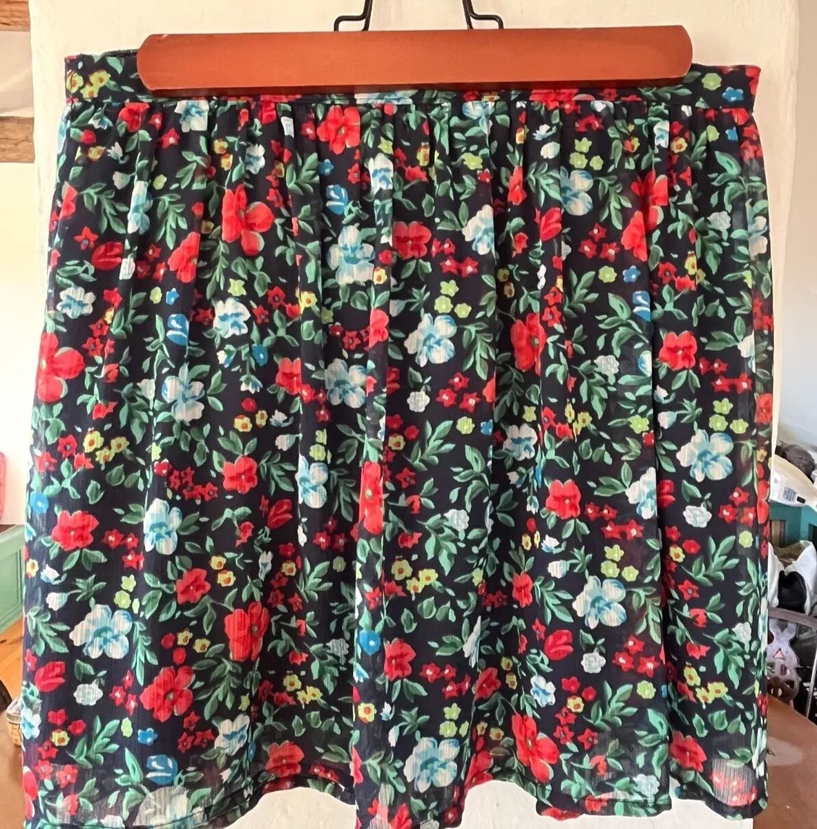 White flowy cheap skirt hollister