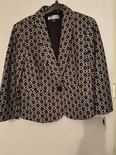 Kasper Beautiful Jacket Size Uk 18. In Champagne And Black Colour.