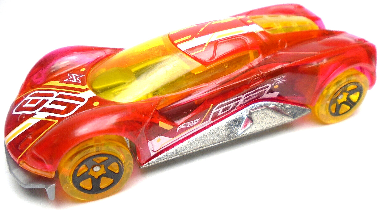 2019 HOT WHEELS CRESCENDO #03 X-RAYCERS RED 1:64 DIECAST 3" RACE CAR W/ YELLOW