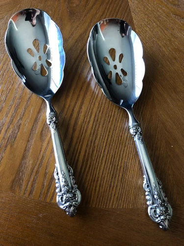 1 WALLACE GRANDE BAROQUE LATTICE RICE SERVING SPOON STERLING SILVER GRAND SERVER