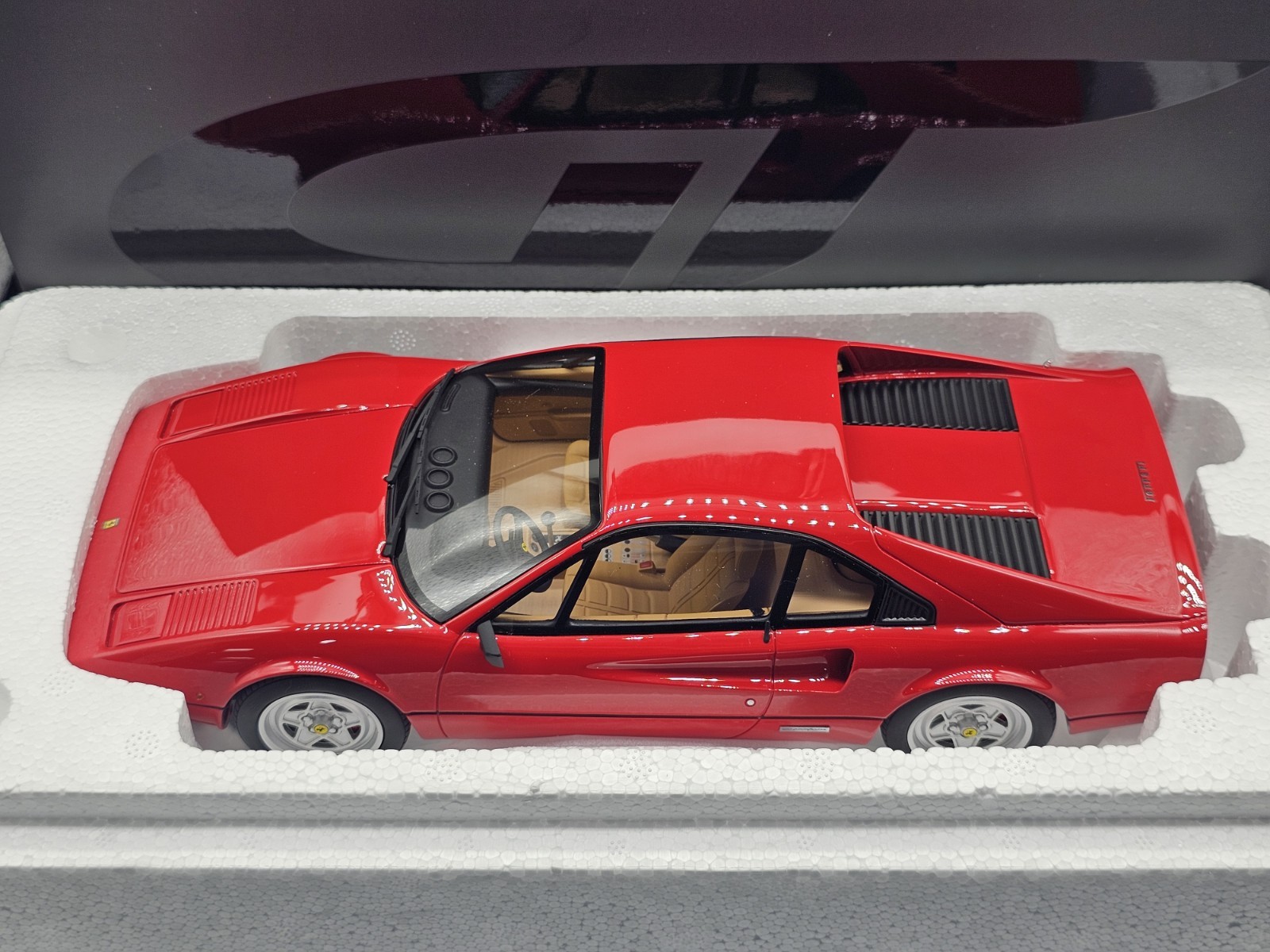 GT SPIRIT Ferrari 308 GTB Rosso 1:18 Resina Modellino Statico In Scatola